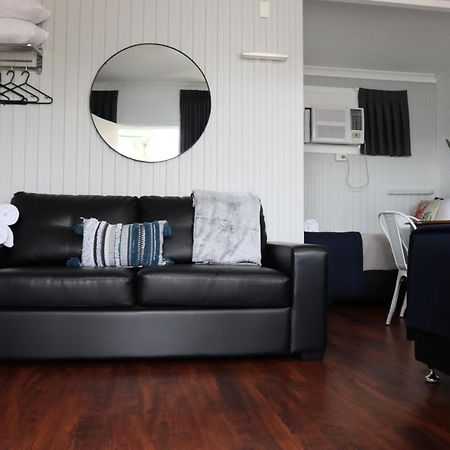 Almare Tourist Motel Ballina Bagian luar foto